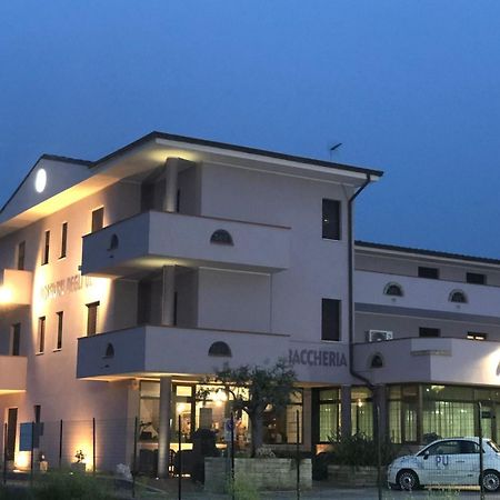 Pensione Degli Ulivi Porto Sant'Elpidio Exterior photo